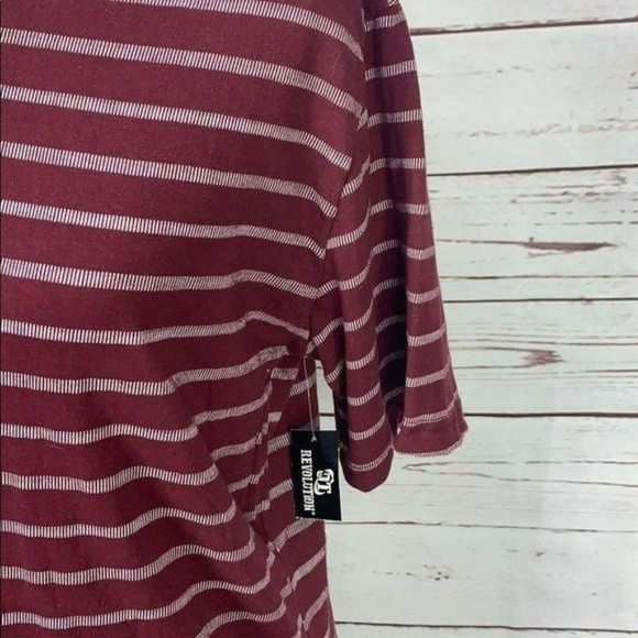 OT Revolution‎ Men's Burgundy White Striped Short Sleeve Shirt Size Medium - Picture 4 of 7